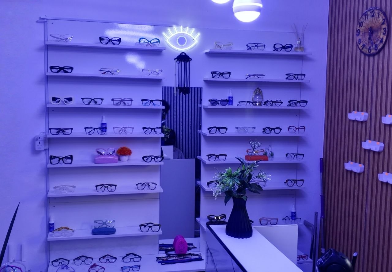 Optical boutique
